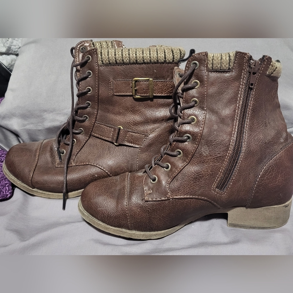 Len zip up, lace up boots, size 7.5, brown